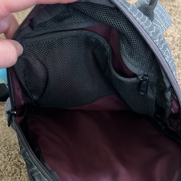 Dakine Essentials Mini 7L Backpack - Picture 4 of 5